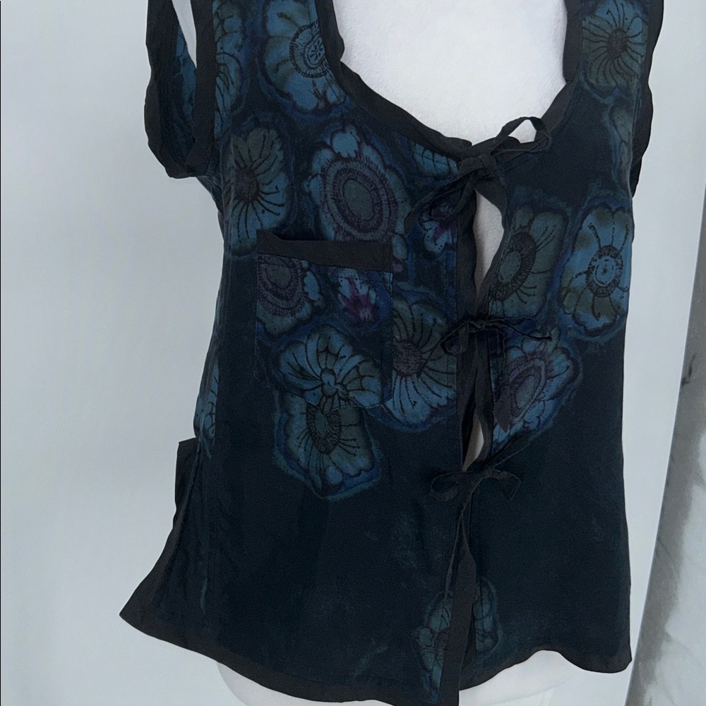 Dries Van Noten Silk Floral Tie Front Top Belgium Designer - Picture 4 of 9